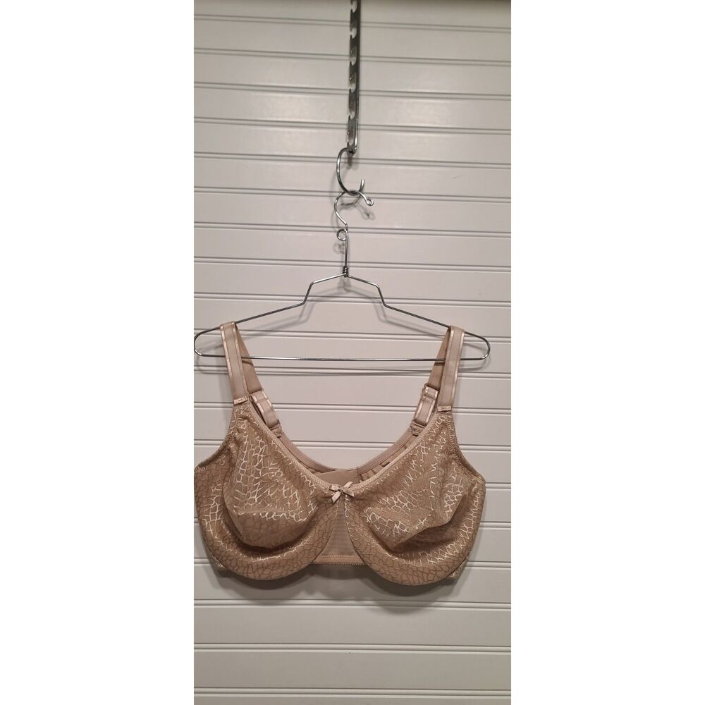 Chantelle Womens Magnifique Minimizing Effect Beige Bra Size 38F NWT